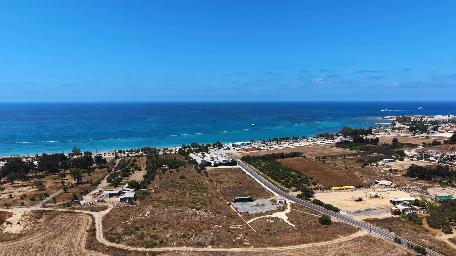 Beachfront Villas with Private Pools on the Geroskipou Coast
