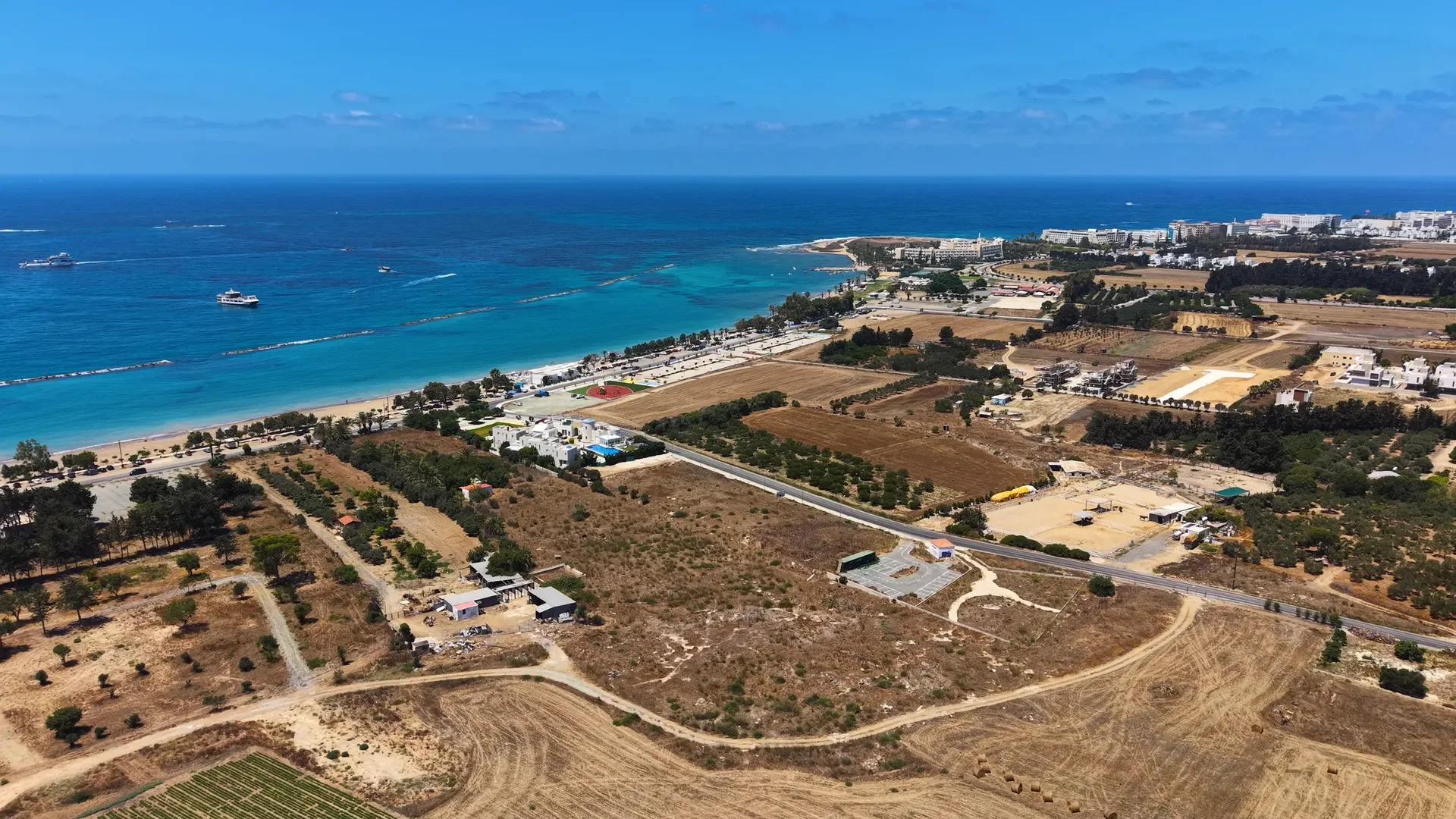 Beachfront Villas with Private Pools on the Geroskipou Coast