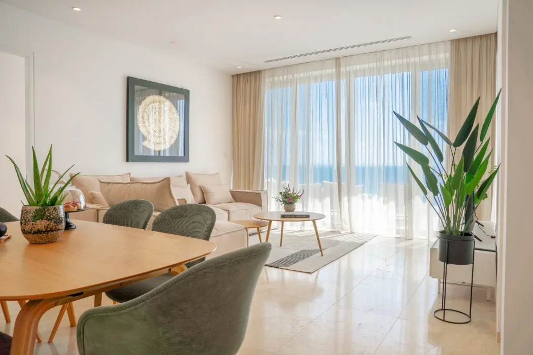 3-Bedroom High-Rise Apartment — B-801