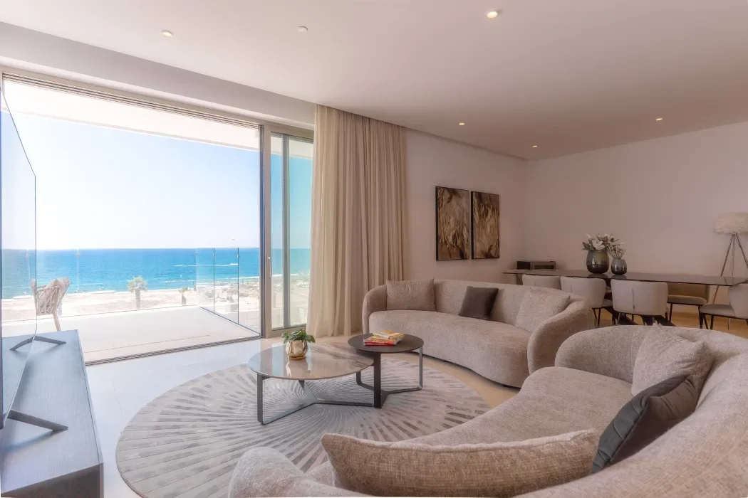 4-Bedroom High-Rise Apartment — B-905