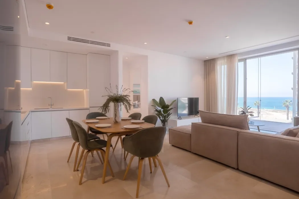 3-Bedroom High-Rise Apartment — B-1303